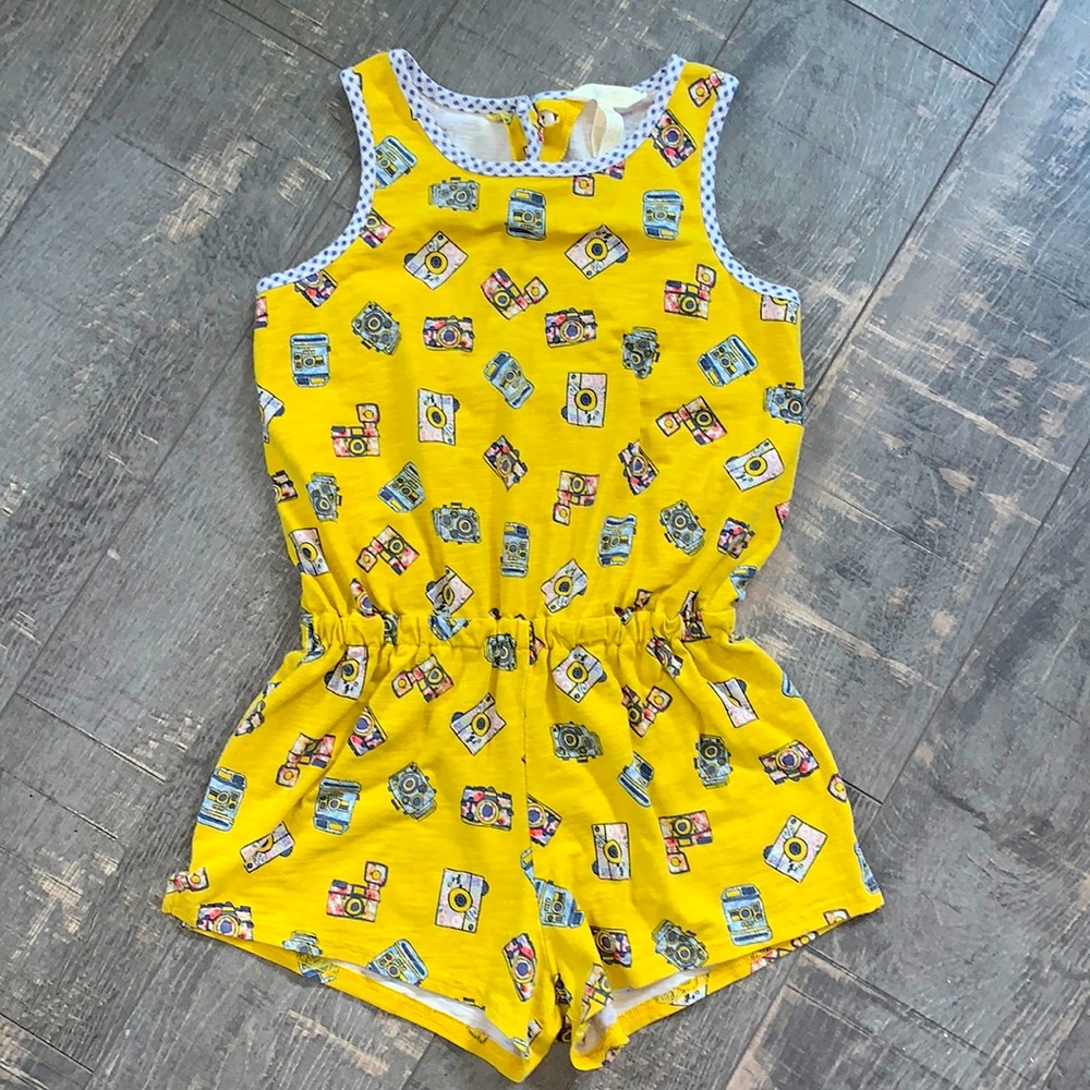 Girl’s 👧🏼 Matilda Jane yellow 📸 romper size 10 😀